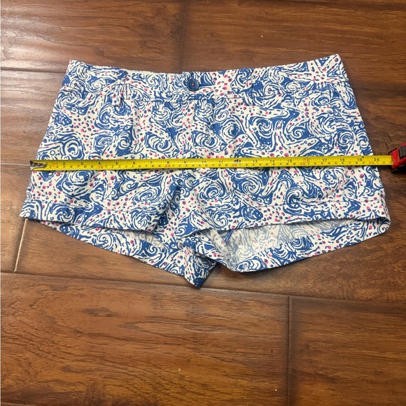 Lilly Pulitzer Blue and White Shorts size 10 The Walsh Short 100% cotton - Picture 12 of 16